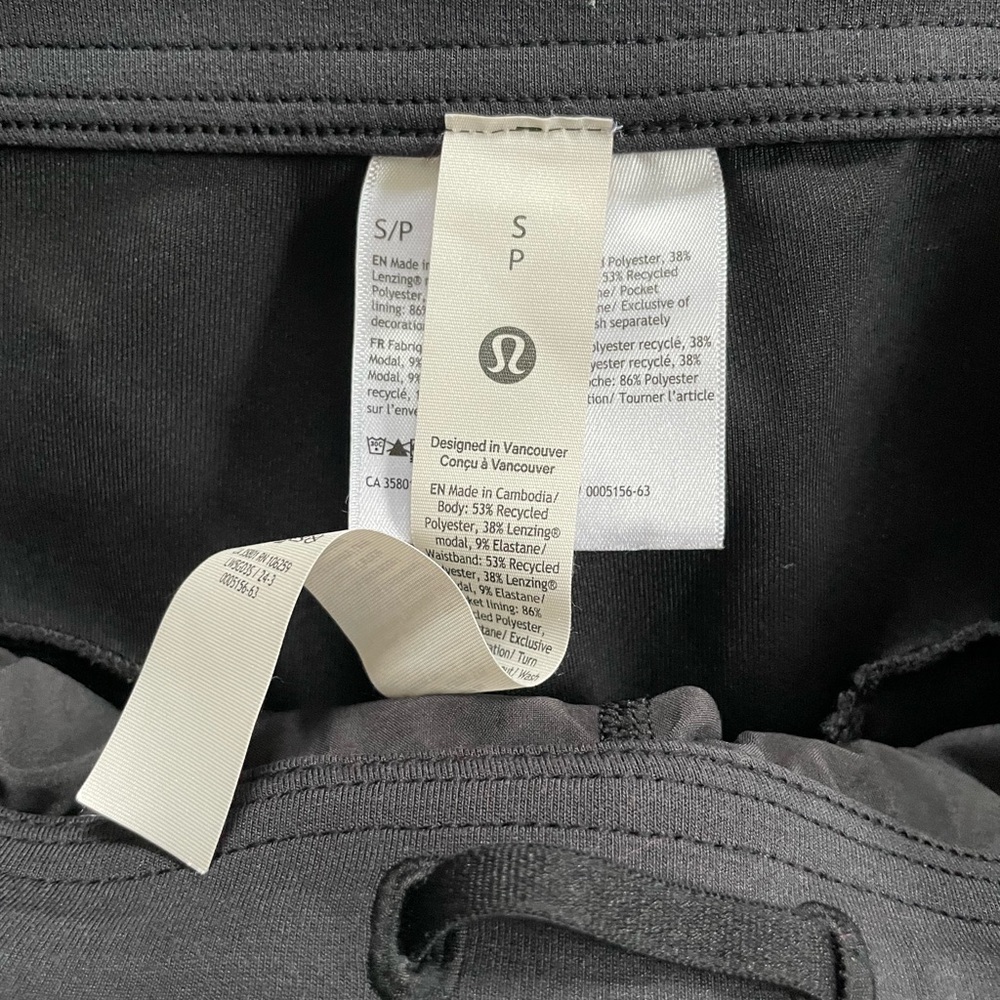 lululemon Softstreme Pintuck Mid-Rise Pant, Regular - Picture 6 of 7